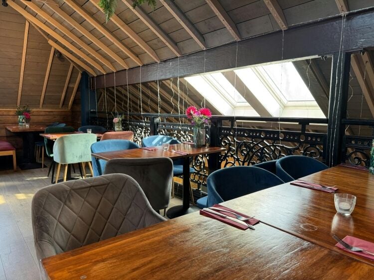 100 Cover Bar & Restaurant, Giffnock, Glasgow Southside Photo 10