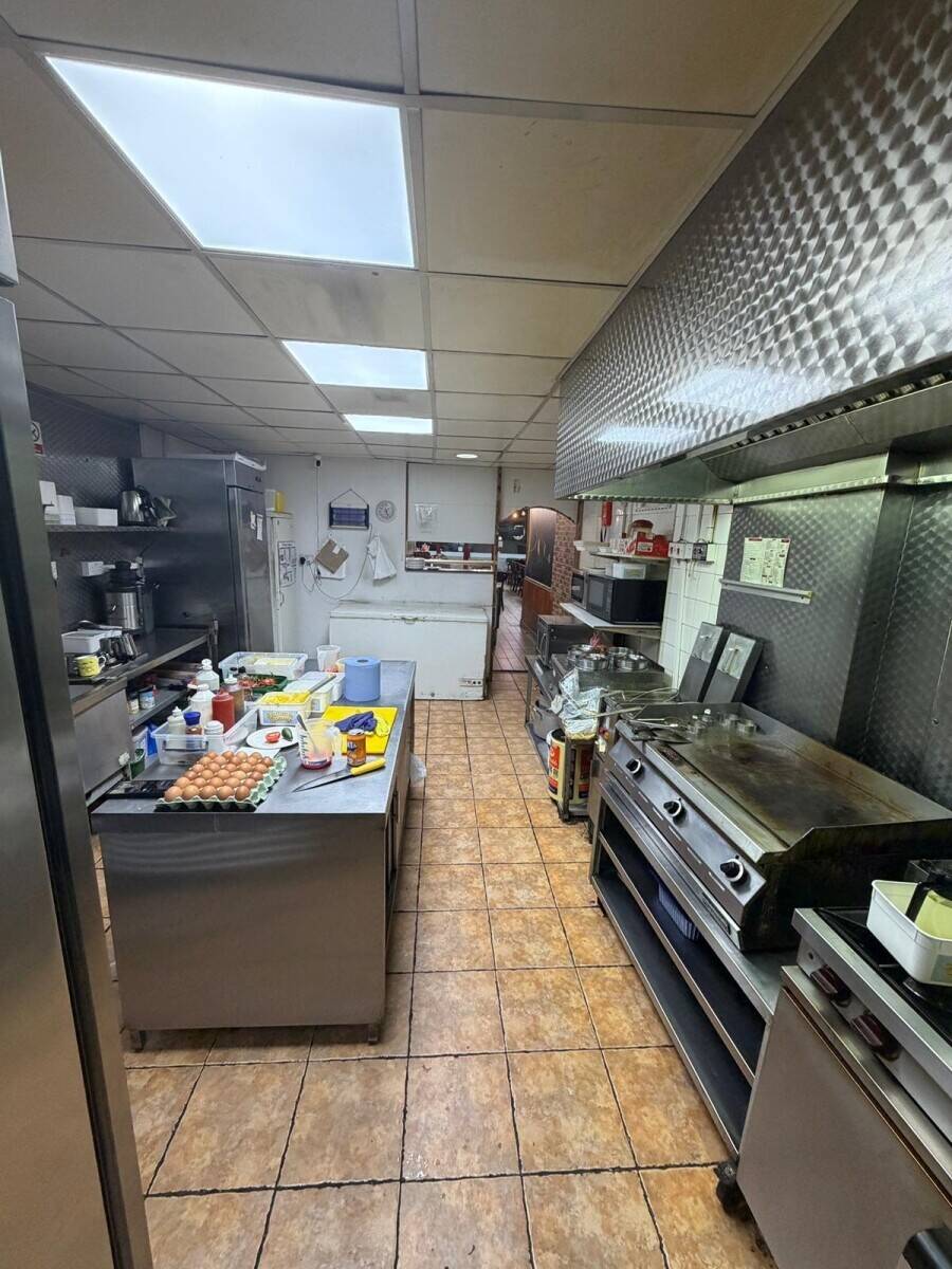 Cafe Bistro for sale in Cricklewood Broadway Photo 10