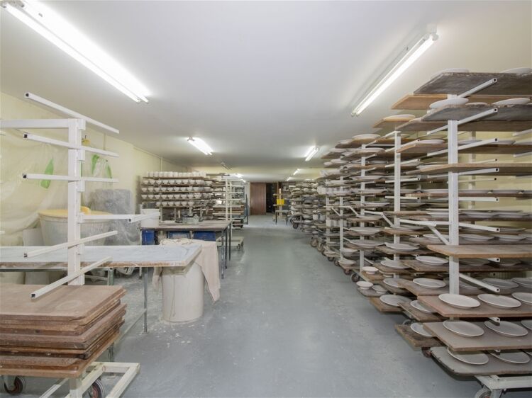 Vacant Retail Unit (Formerly The Tain Pottery) Photo 10