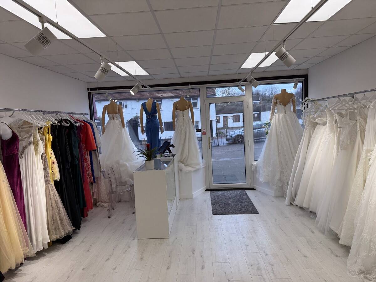 Wedding dresses business to sell Photo 8