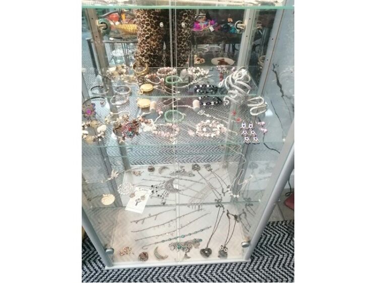 Eclectic, Eye-Catching & Ready to Trade – Your Next Retail Venture Awaits Photo 10