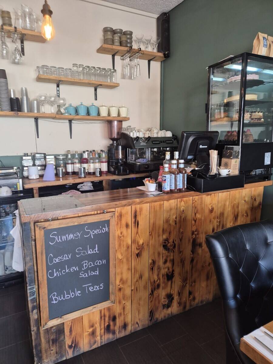 Independent Caf&eacute; Bistro for Sale in  Burton on Trent
