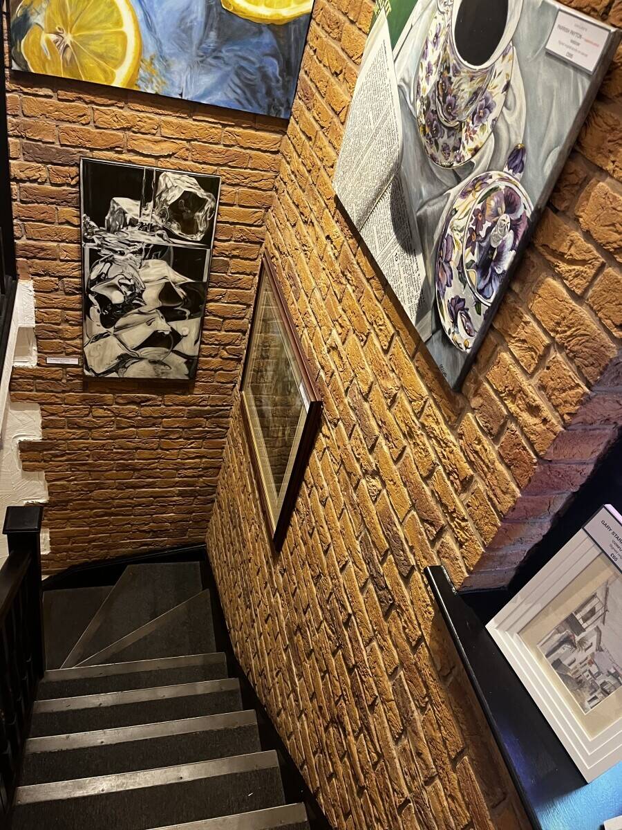 Art gallery & Antiques for sale in Tamworth Staffordshire
