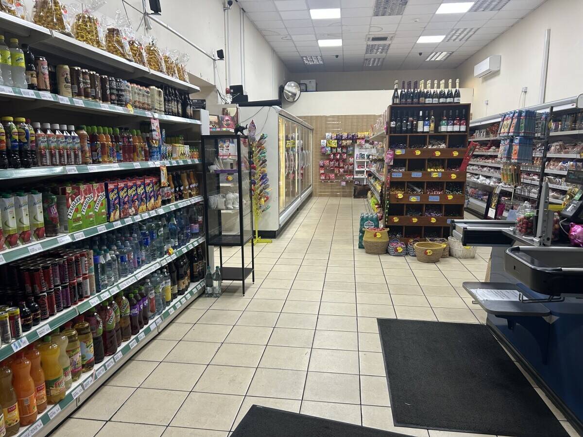 Successful Supermarket Grocery Store for Sale on Boston West Street Lincolnshire