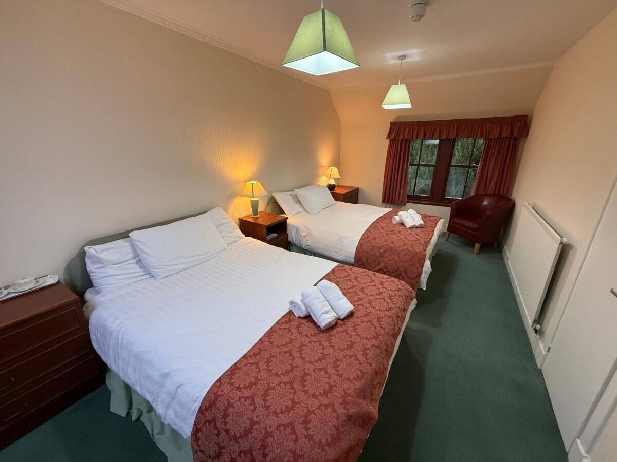 A Well-Presented Multi Income Stream Village Hotel  (ref 1793) Photo 10