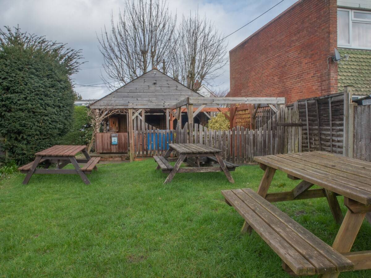 HAMPSHIRE - WELL REGARDED AND LUCRACTIVE PUBLIC HOUSE IN SOUTHAMPTON Photo 10