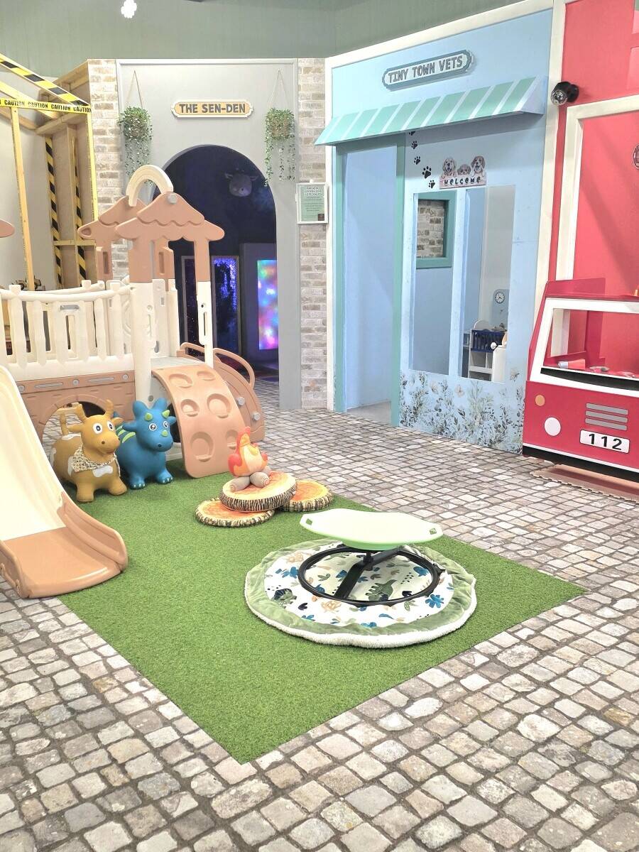  Children's play & Cafe Dumfries and Galloway Town Centre 