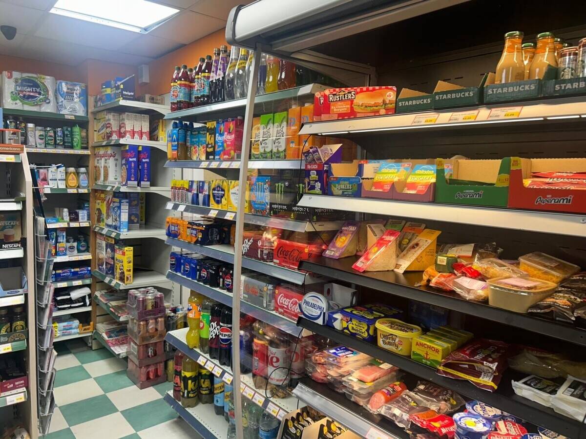 Profitable Convenience Store & Off Licence with  Low Rent & New Lease - Northampton Photo 10