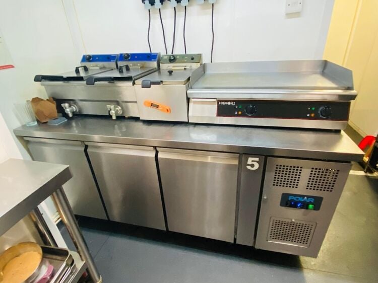 Leasehold Modern BBQ Street Food Takeaway Located in Kimberly, Nottingham Photo 10