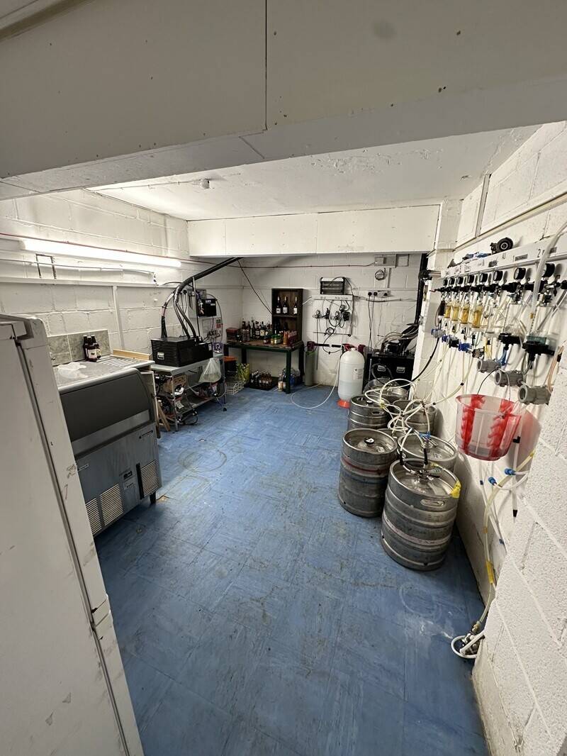 Well-Established And Popular Bar Business