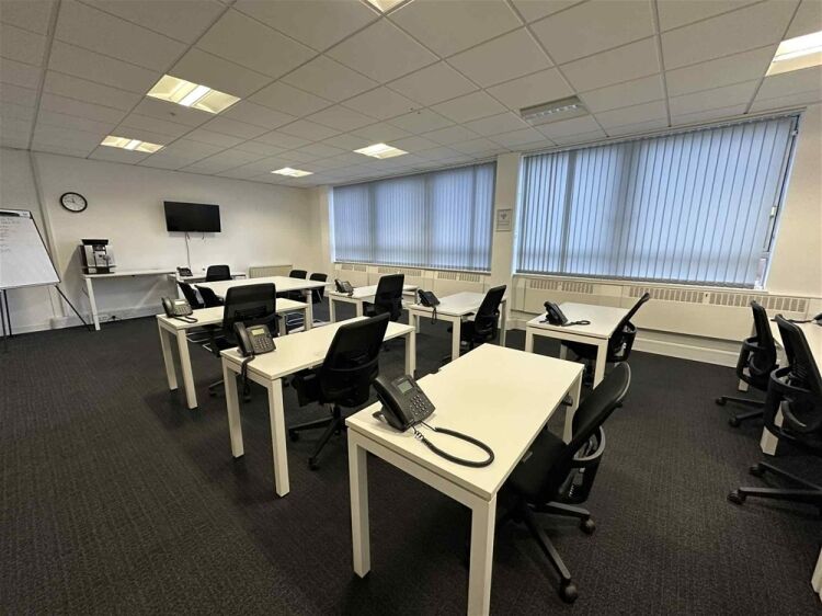 Service Industry For Sale in Hull Photo 10