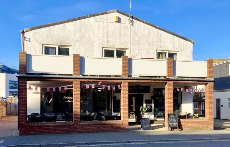 CAFÉ/COFFEE SHOP