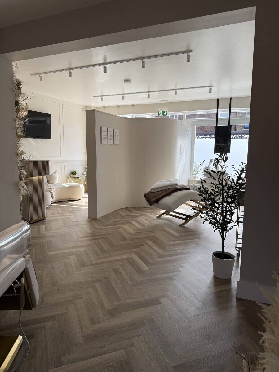 Turnkey Luxury Aesthetics Clinic &ndash; Beeston &ndash; Fully Refurbished &ndash; 550 sq ft reduced for quick sale