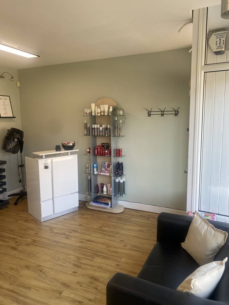 Hair salon for sale in Sheffield Photo 10