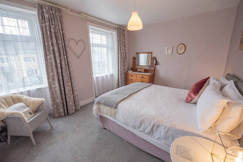 Exceptional, Established Holiday Cottage in the picturesque village of Cononley Photo 10