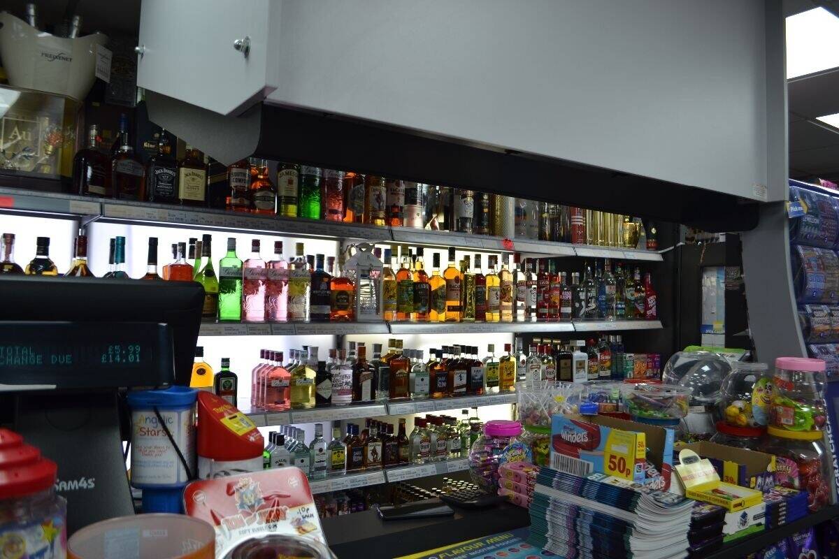 High Turnover Off Licence & Convenience Store – £9K–£10K Weekly Sales Photo 10