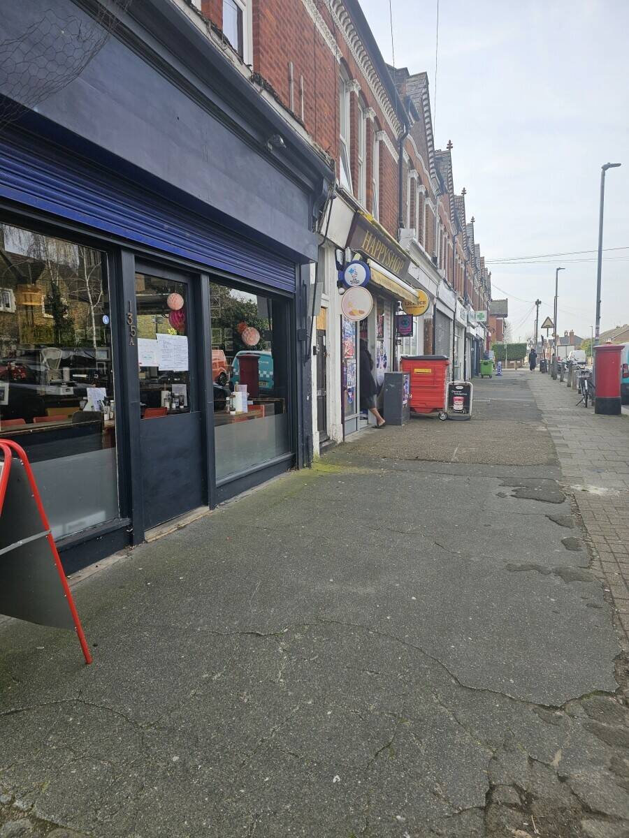Prominent Corner Café Opportunity – Tooting Bec must be seen.
