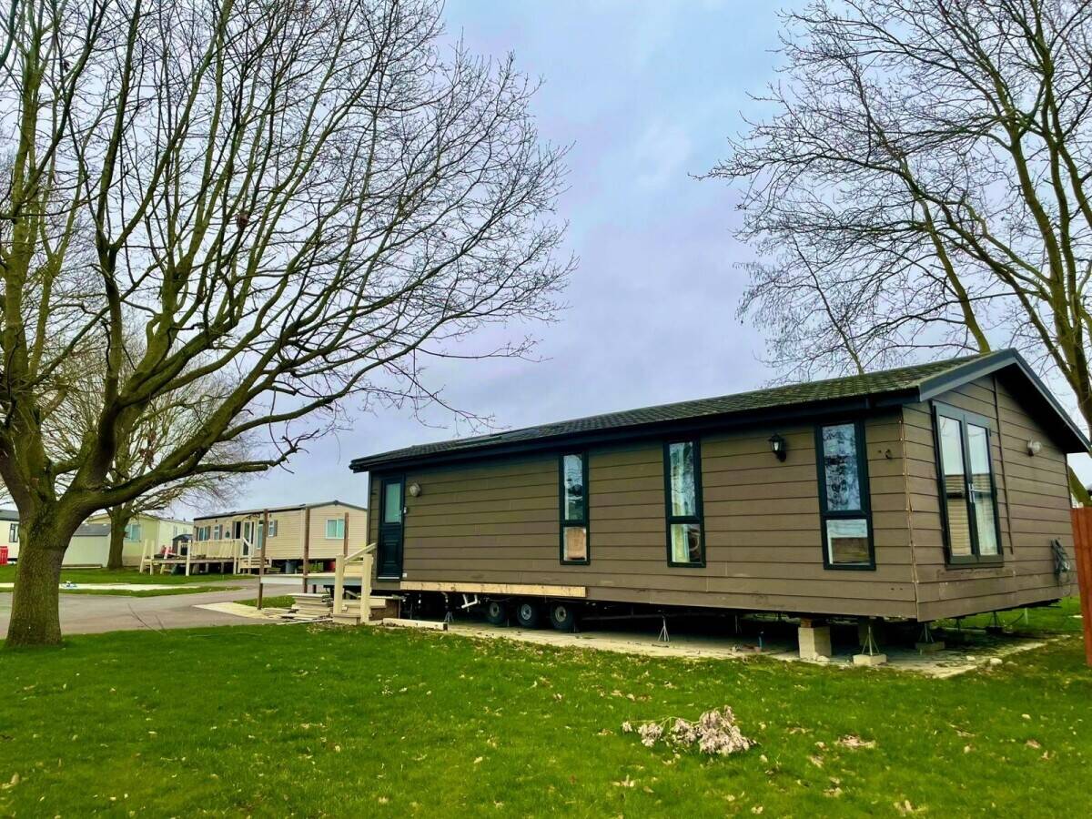 NOTTINGHAMSHIRE - MAGNIFICENT HOLIDAY LODGE WITH DEDICATED PARKING Photo 10