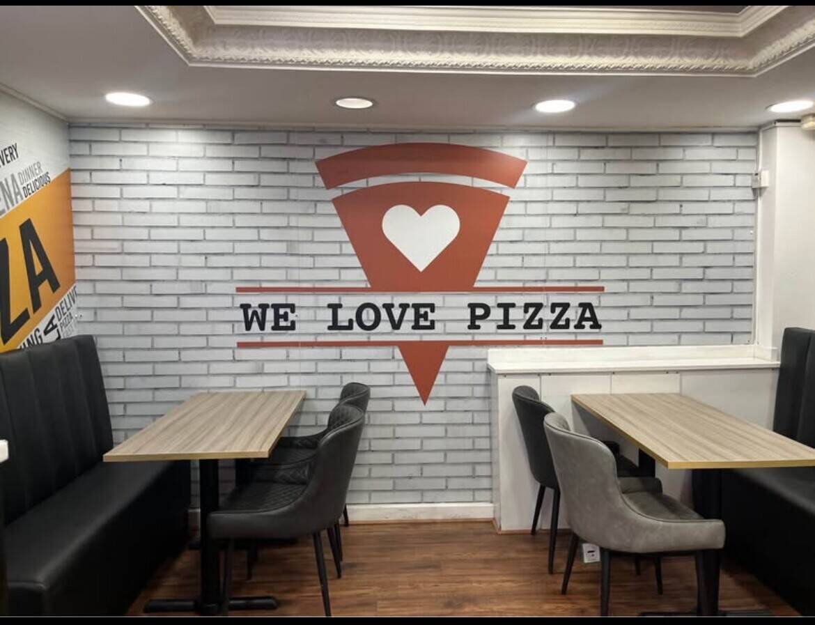 Pizza restaurant in Manchester Photo 10