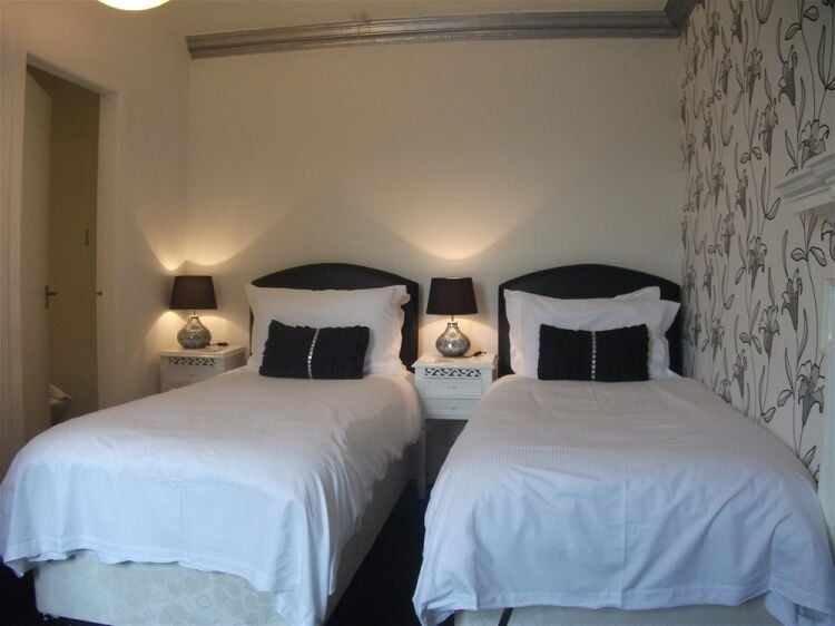 Investment Property For Sale in Harrogate Photo 10