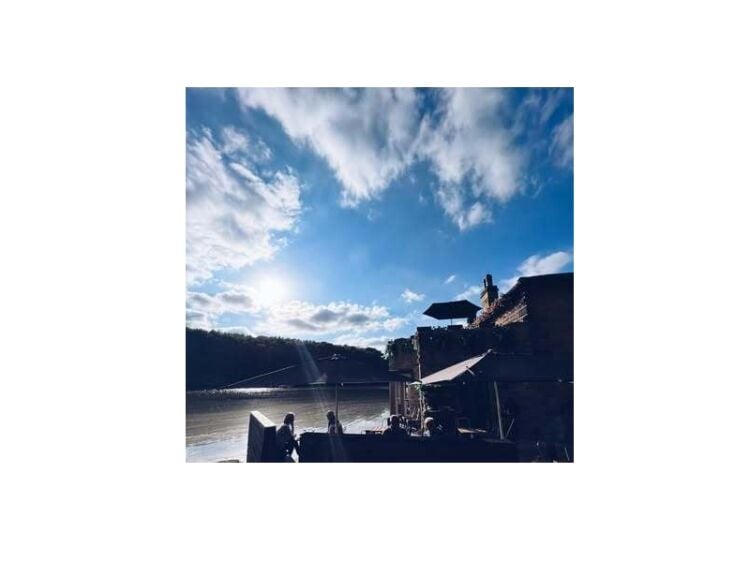 Licensed waterside eatery & destination coffee house with weddings & events license