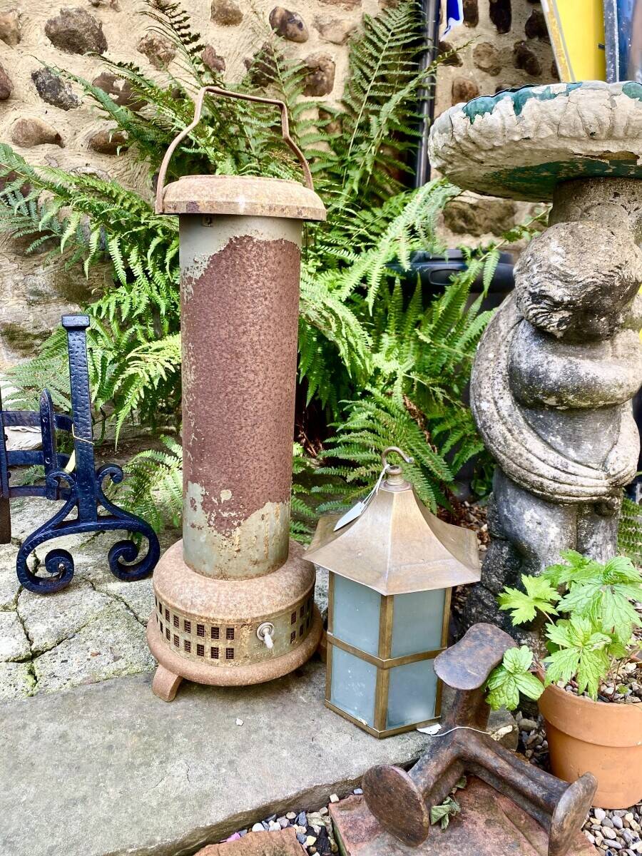 Antiques & Interiors Shop for sale in bustling North Yorkshire town