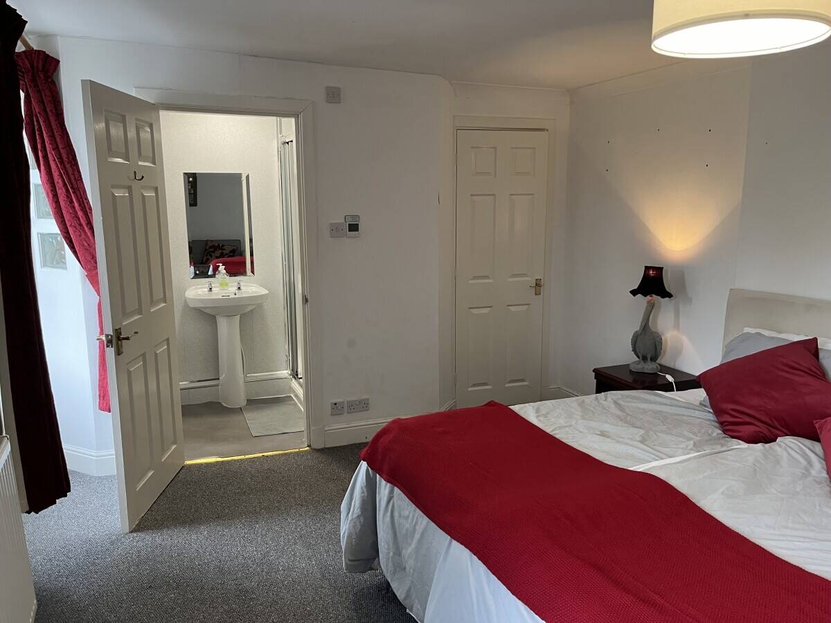 Small Country Hotel for sale 15 miles from Edinburgh Castle