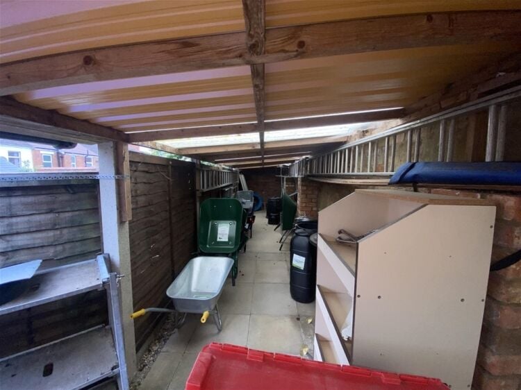Retail For Sale in Kettering