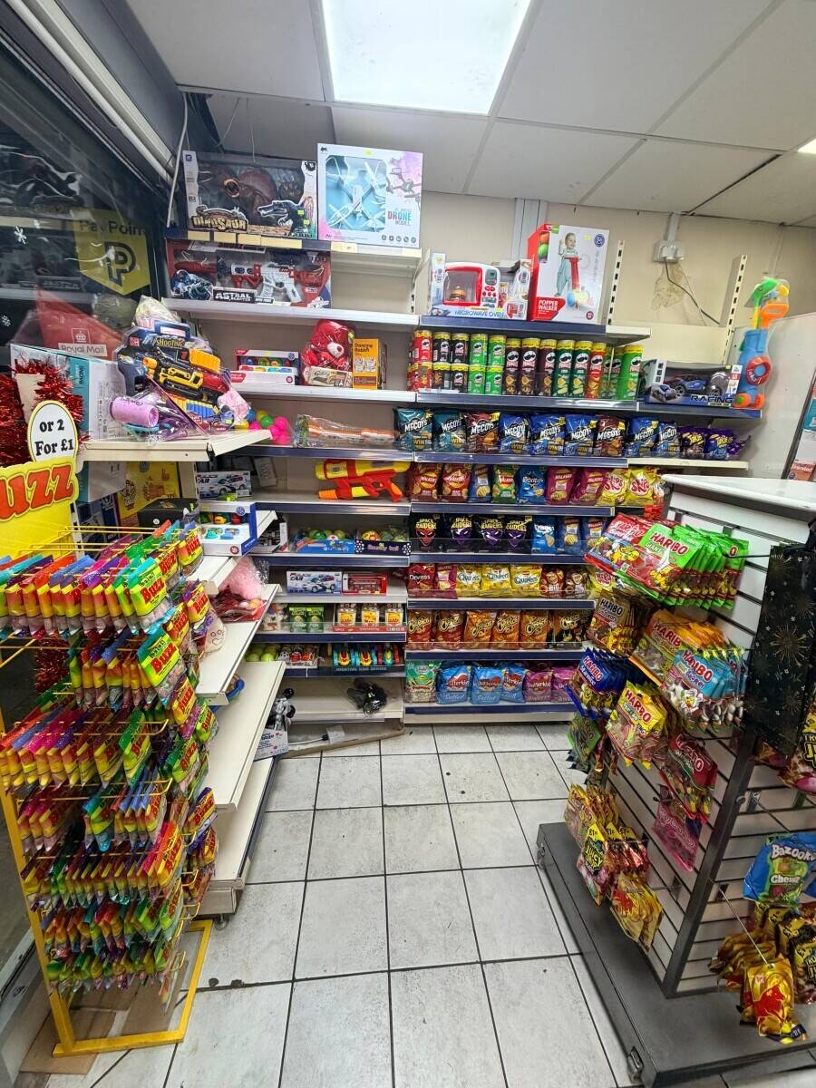 Off-licence for sale in Edgware Photo 10