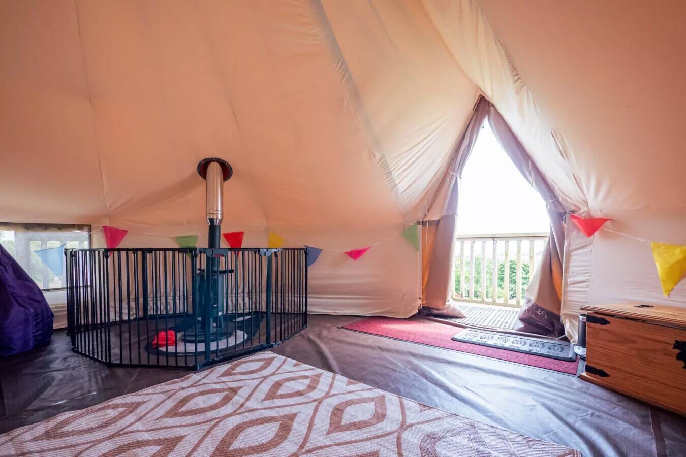 YHA BEER - 8/10 BEDROOM HOSTEL IN PICTURESQUE EAST DEVON VILLAGE ON JURASSIC COAST