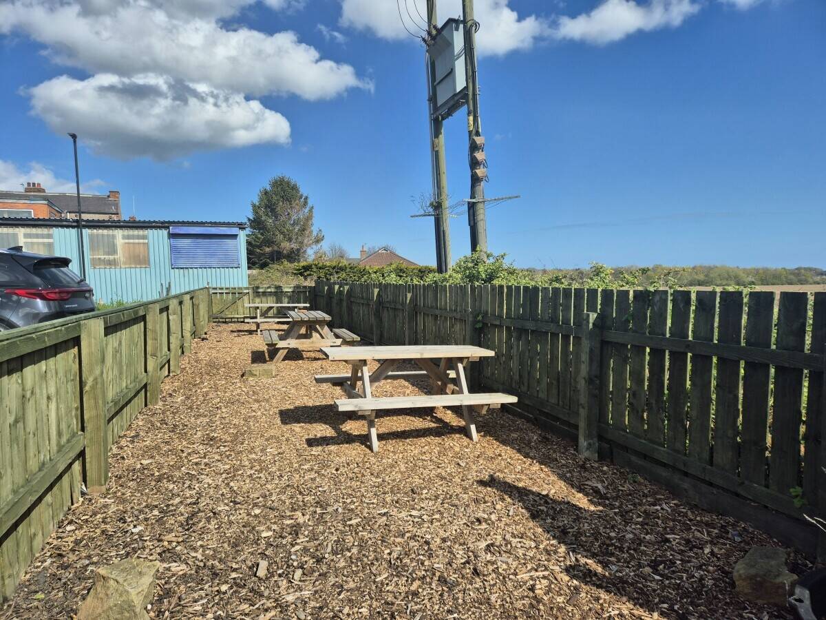 TYNE & WEAR - PROFITABLE VILLAGE PUB Photo 10