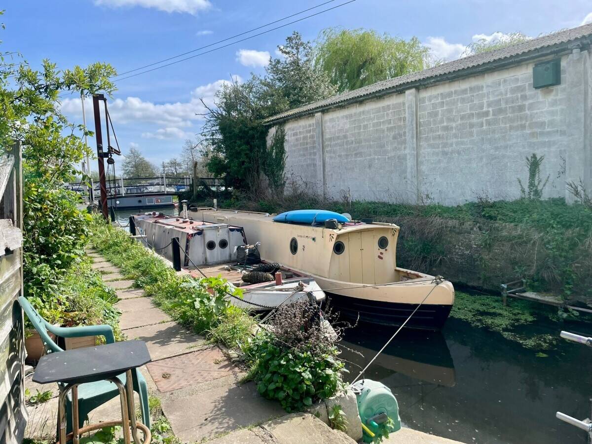 CAMBRIDGESHIRE - IDYLLIC RIVERSIDE DEVELOPMENT OPPORTUNITY Photo 10