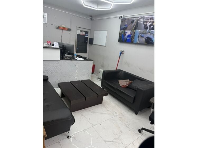 Built for the Road – Busy Tottenham Tyre & Garage Business
