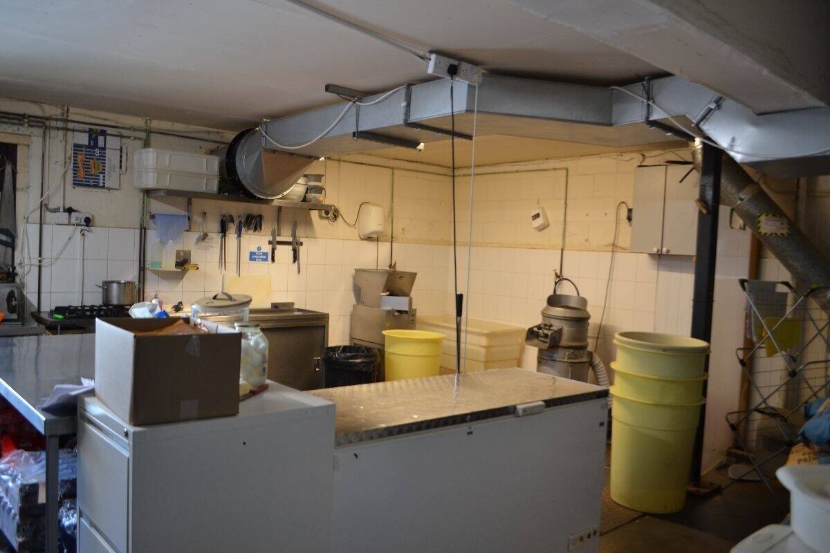 4.5k Weekly Sales Fish & Chip Shop in a Prime High-Footfall Location – Excellent Growth Potential