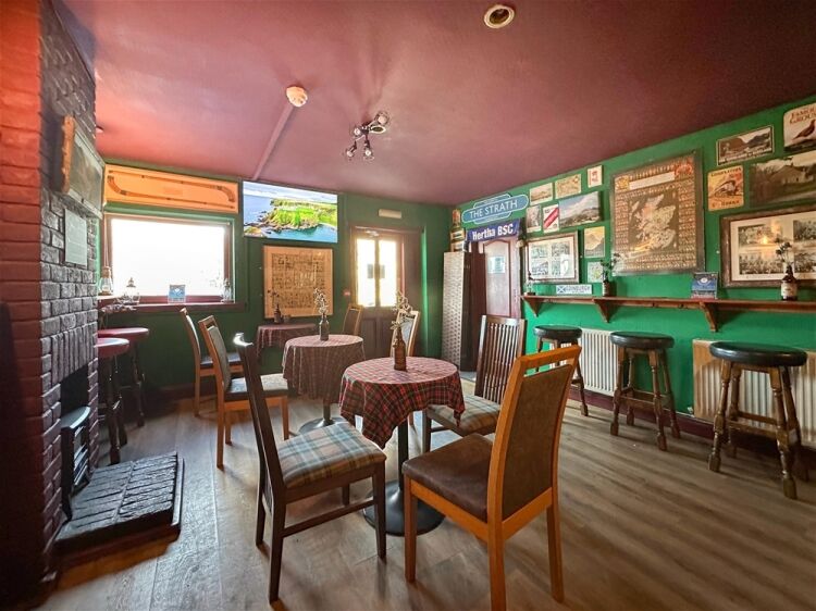 The Strathcarron Hotel Photo 10