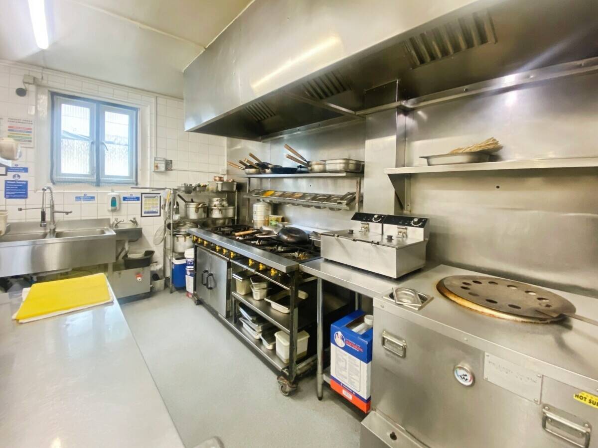 Fully Fitted Licensed Indian & Indo-Chinese Restaurant with 8-Year Lease – Reading Photo 10