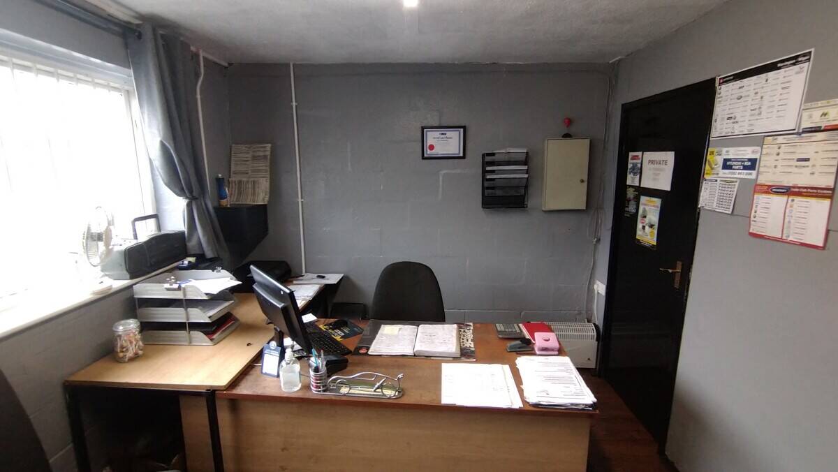 Leasehold MOT Garage Services EV Specialist Vehicle Repairs Maintenance Business Wigan For Sale
