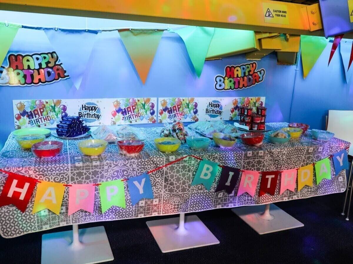 ESTABLISHED INDOOR SOFT PLAY CENTRE & CAFÉ