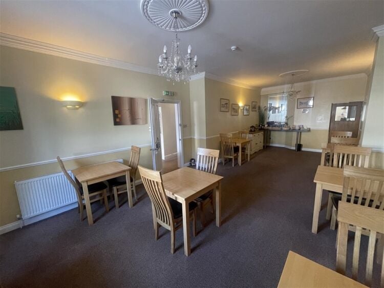 5- Star Gold Award Boutique B&B in the English Riveria For Sale in Torquay Photo 10