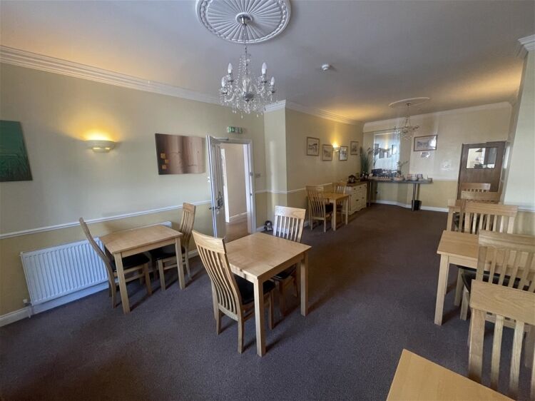 5- Star Gold Award Boutique B&B in the English Riveria For Sale in Torquay Photo 10