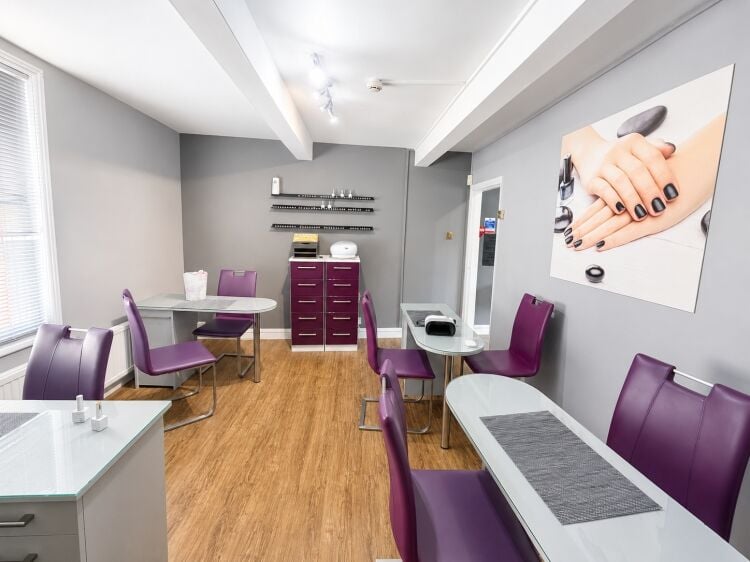 COMMERCIAL PREMISES TO LET IN THE HEART OF HITCHIN