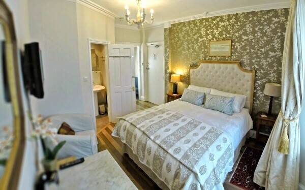 A striking Victorian villa boutique hotel for sale