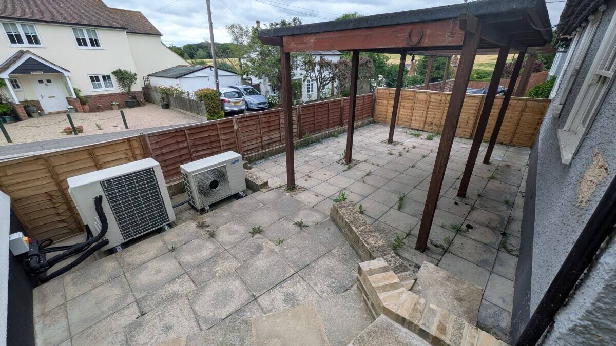 ESSEX - FULLY RENOVATED FREEHOUSE TO LET