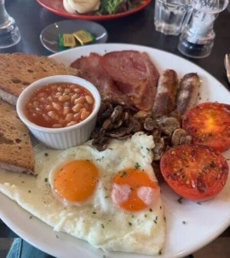 RIVERSIDE CAFÉ / COFFEE SHOP FOR SALE – WANDSWORTH / BARNES