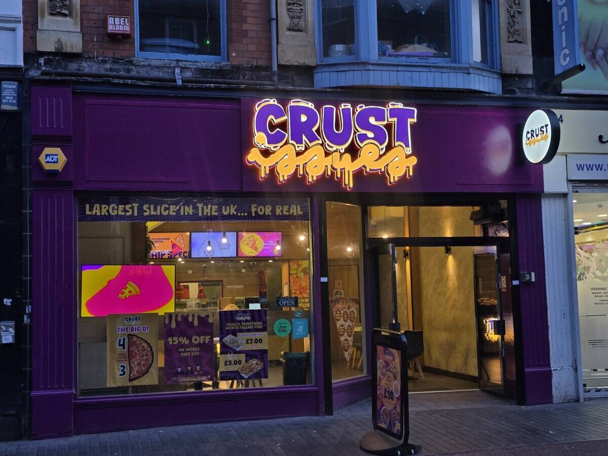 Pizza and Pasta restaurant for sale with a huge potential and a loyal customer base, unique idea and unique packaging. 
