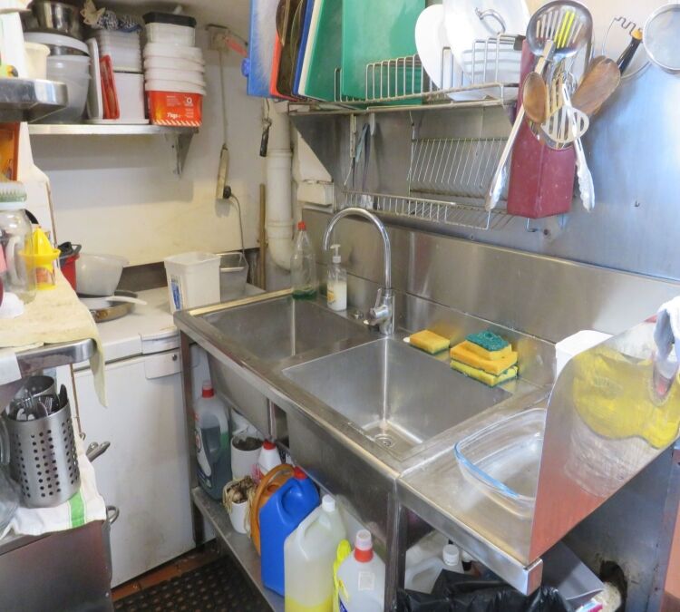 Grade II listed freehold fish & chip takeaway & restaurant in large coastal town. Photo 10