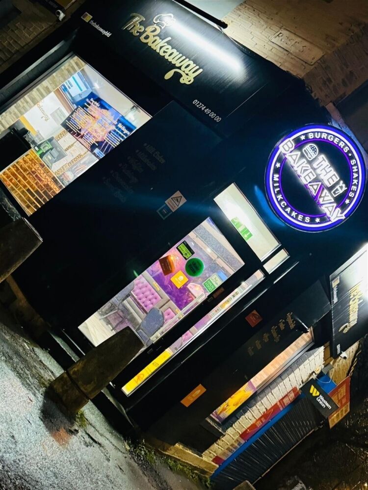 TAKEAWAY & DESSERT BAR LOCATED IN BRADFORD