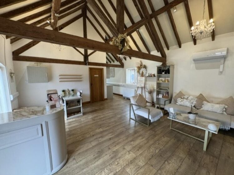 Leasehold Hair & Beauty Salon Located In Hurley, Atherstone