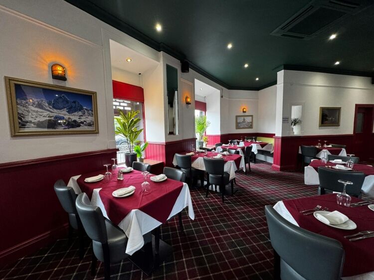 60 cover Indian Restaurant with Huge Potential Photo 10