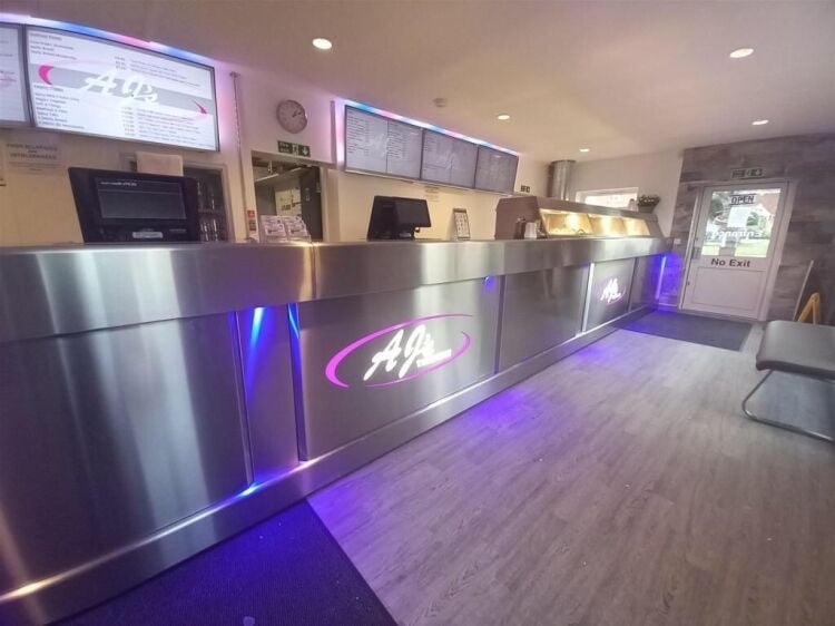 Freehold Fish & Chip Takeaway with Residential Accommodation & Development Plot - Picturesque Village of Tetney, Lincs Photo 10